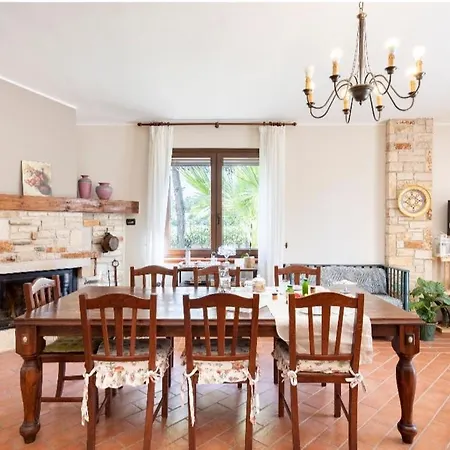 Azarò-casa Vostra Bed & Breakfast